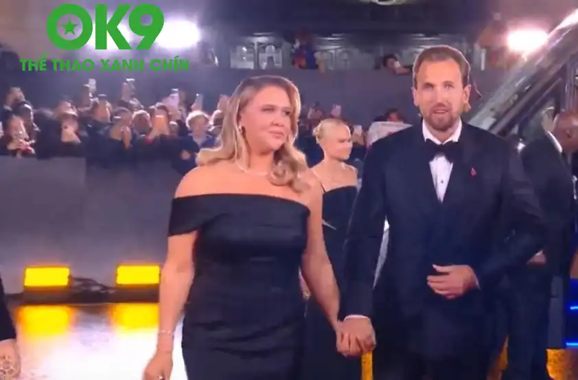 Harry Kane xuất hiện
